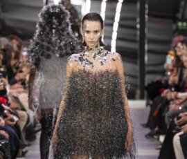 Noir Kei Ninomiya
Spring Summer 2024,
pret a porter,
Womenswear