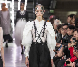 Noir Kei Ninomiya
Spring Summer 2024,
pret a porter,
Womenswear