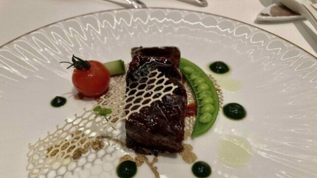 ワイルドハニーと極上ソイソースの牛肉煮込み